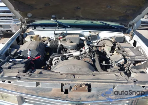 1999 Chevrolet Suburban 1500 Lt from USA, damaged, VIN 3GNFK16R1XG134206